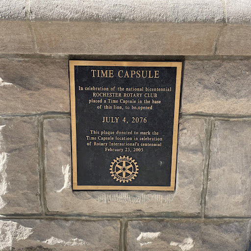 TIME CAPSULEIn celebration of the national bicentennialROCHESTER ROTARY CLUBplaced a Time Capsule in the baseof this lion, to be openedJULY 4, 2076This plaque donated to mark theTime Capsule...