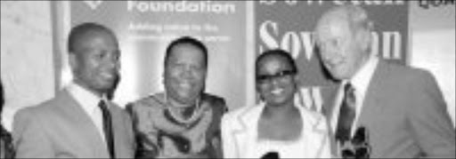 EXCELLENCE: Thamsanqa makhathini, Education Minister Naledi Pandor, Mamosadi Monareng and Colin van Tooren at the national awards gala in Johannesburg in March 2006. 30/07/07. © Sowetan.