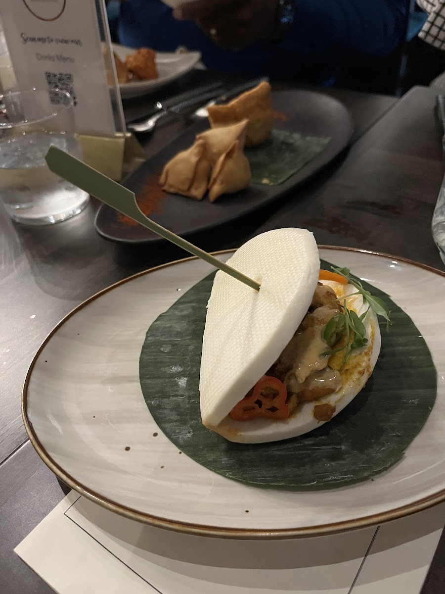 Bao Buns with Chicken