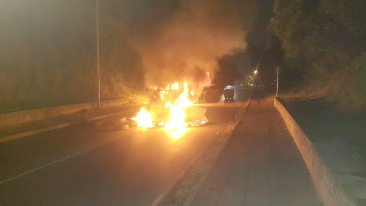 A truck was burnt after a botched hijacking near the Daspoort tunnel in the west of Pretoria in February. A private investigator who investigates incidents on behalf of insurers has called on police to step up its efforts to fight such crimes.