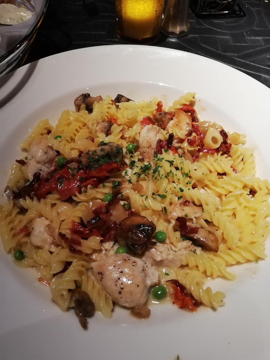 Gluten-Free Pasta at The Cheesecake Factory