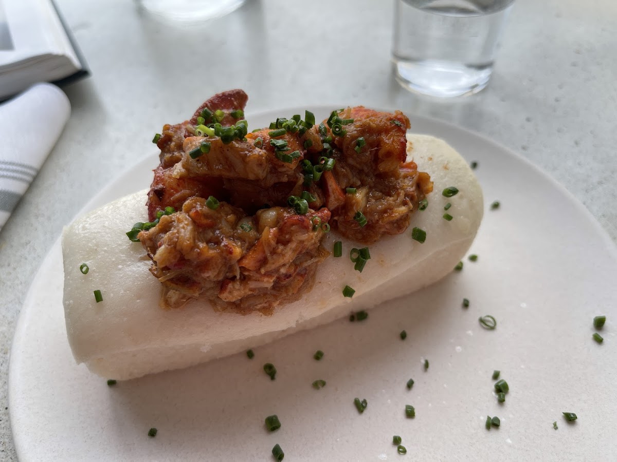 Brown butter lobster roll