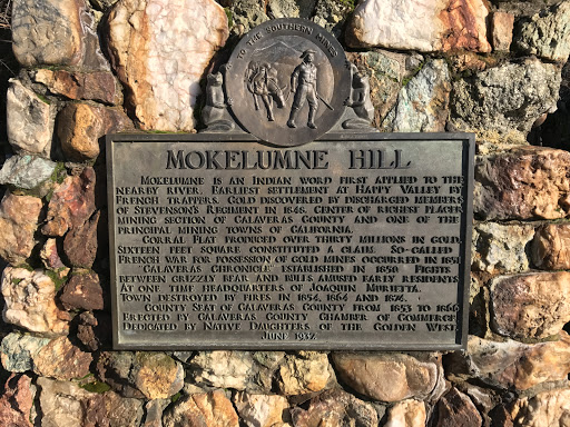 Mokelumne Hill Mokelumne is an Indian word first applied to the nearby river. Earliest settlement at Happy Valley by French trappers. Gold discovered by discharged members of Stevenson's Regiment...