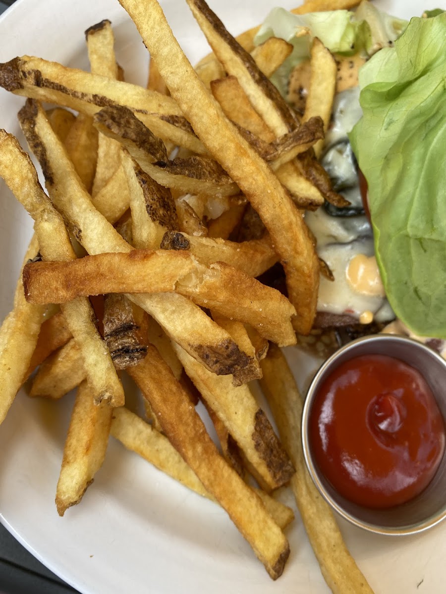 Lettuce wrap burger - they do have gf buns but I prefer lettuce wraps