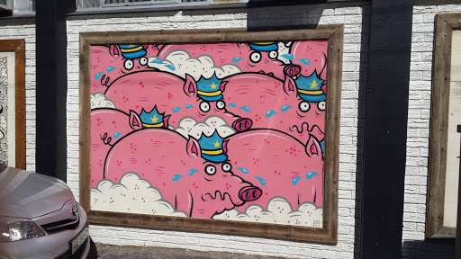 8 Pigs Mural