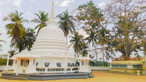 Pagoda at Makandura Temple