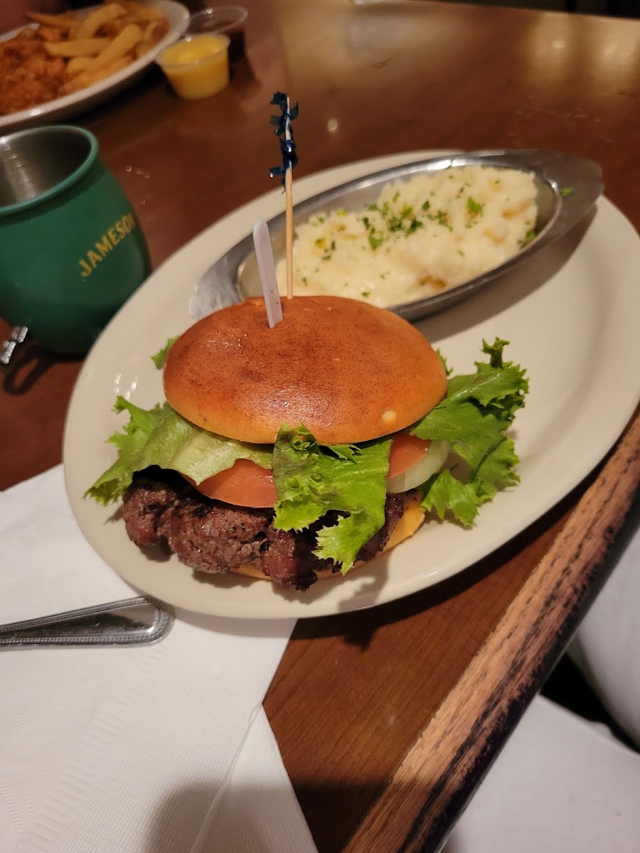 Bison burger with smashed potatoes