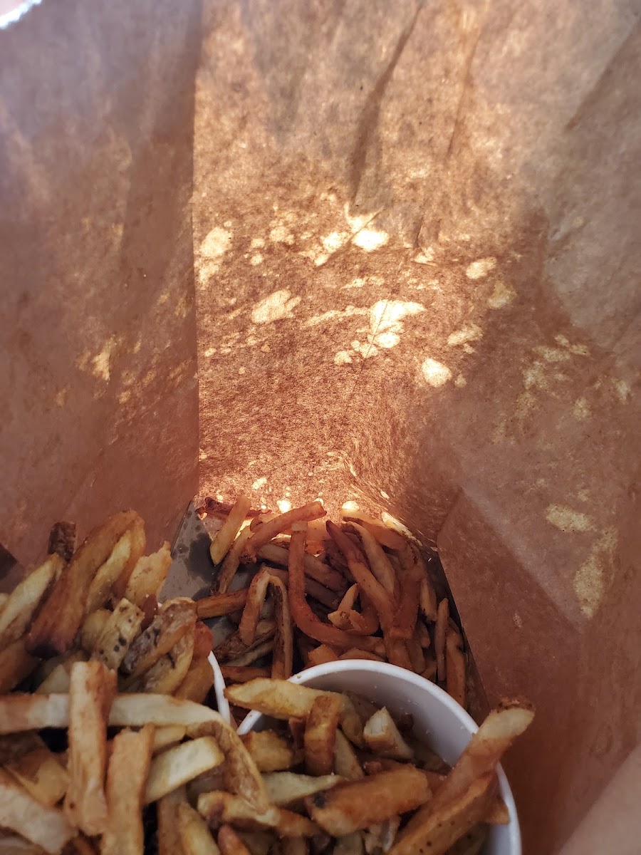 Crazy big large fries, get 1 large fry to share with 3-4 people