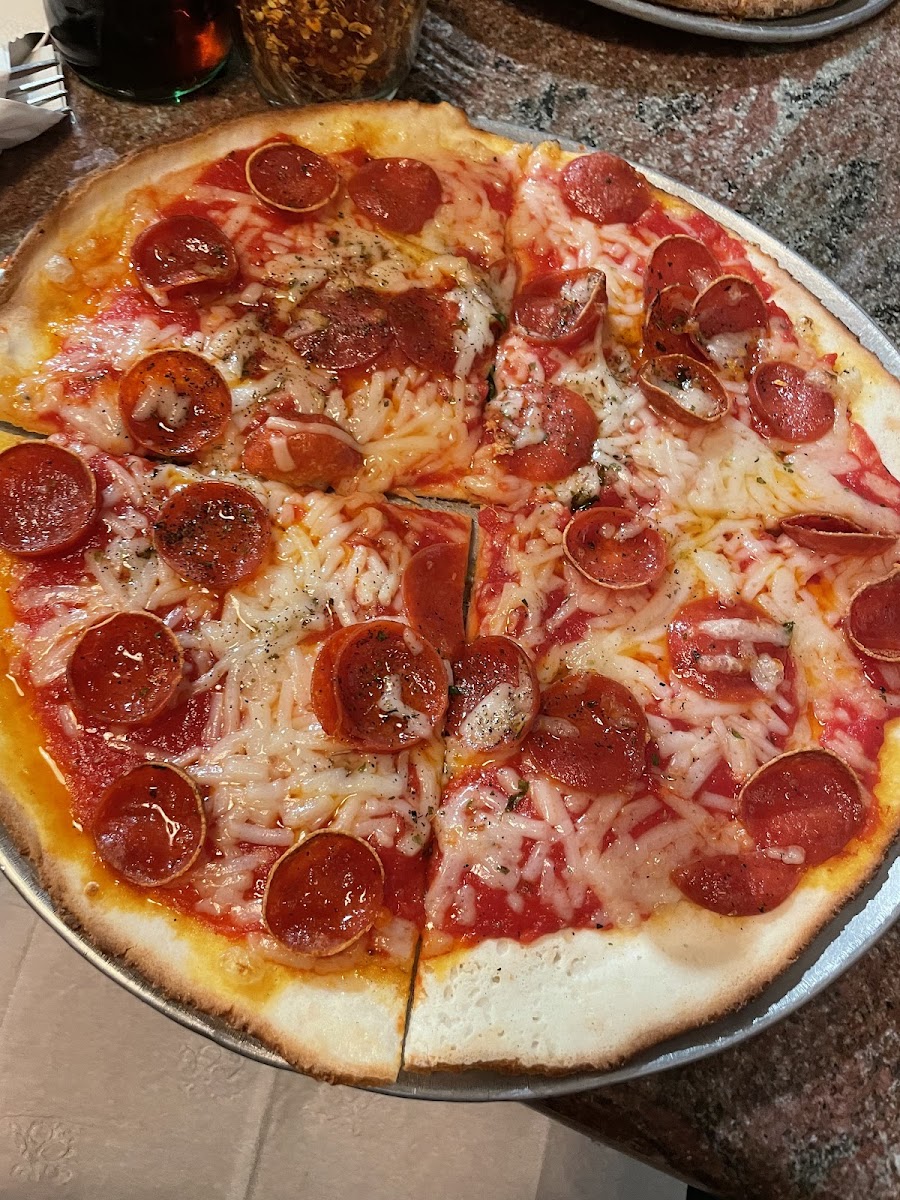 GF crust, vegan cheese, pepperoni
