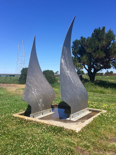 Duo-fin Sculpture 
