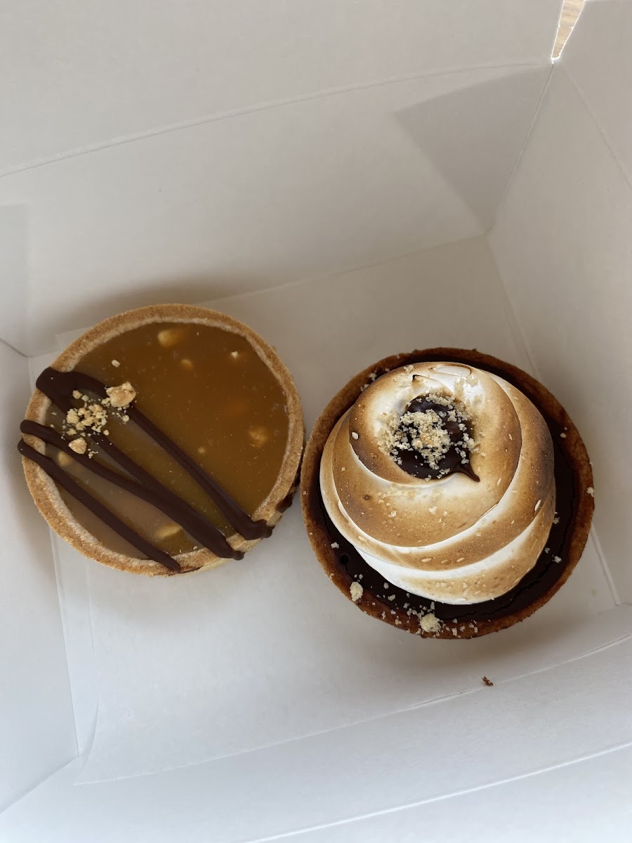 Sea salt carmel tart & smores tart