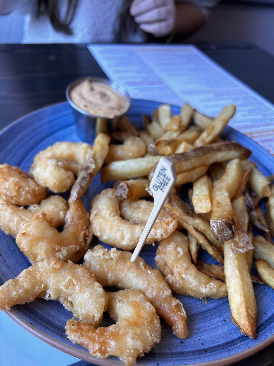 GF fried shrimp and french fries