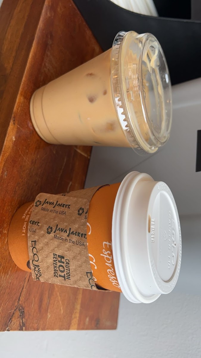 Iced caramel latte and hot dirty chai latte