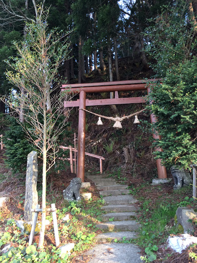 馬川神社