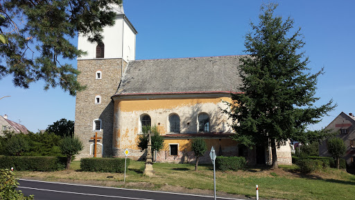 Kostel a kriz v Mladejovicich