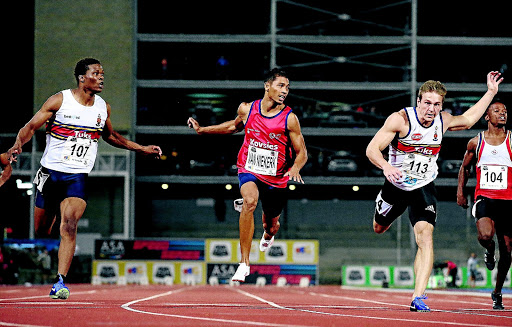 Gift Leotlela, left, was denied his moment of glory as his win over world champ Wayde van Niekerk did not flash on the electronic timer. Photo: Roger Sedres/Gallo Images