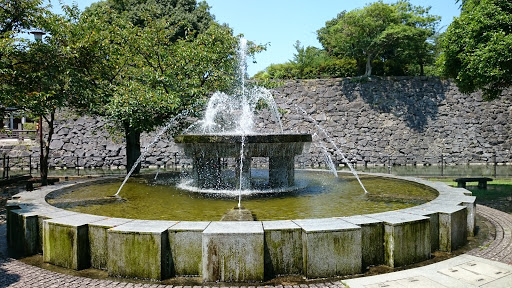 八代宮の噴水