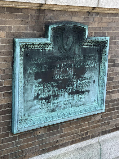 Commonwealth of Massachusetts Charles River Basin Commission Comissioners Henry S. Pritchett Joshua B. Holden Henry D. Yerxa Edgar R. Champlin William S. Youngman Secretary Hiram A. Miller Chief...