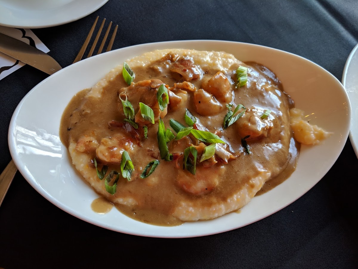 The most amazing shrimp and grits