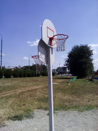 Дворовой баскетболл