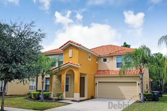 Orlando villa to rent, gated Davenport resort, private pool, air-conditioned games room, Disney area