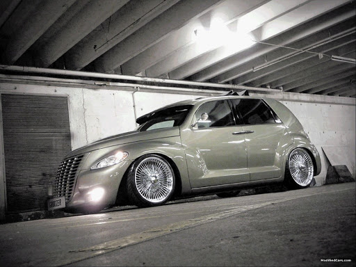 The pimped PT Cruiser proudly pays homage to the US hot-rod culture