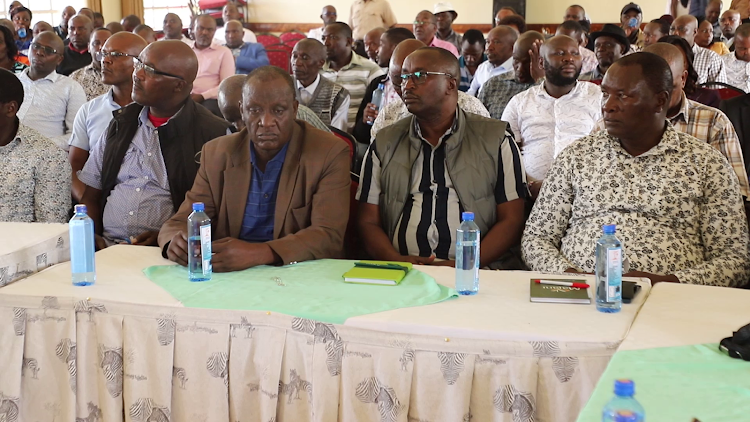 Tea directors from all zones in Mt Kenya region during their meeting in Kenol town, Murang'a county, on Tuesday.