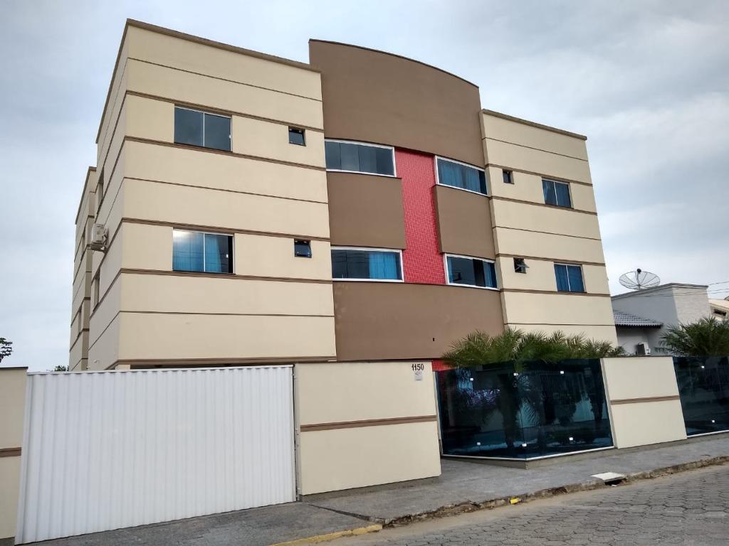 Apartamento com 2 dormitórios à venda, 65 m² por R$ 220.000,00 - Universitário - Tijucas/SC