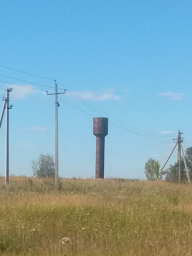 Водонапорка в поле