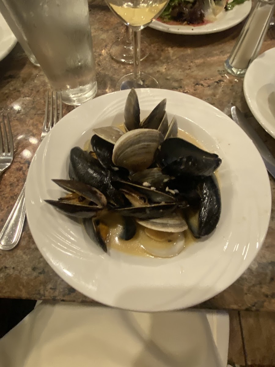 Mussels and Clams in Cognac Cream Sauce