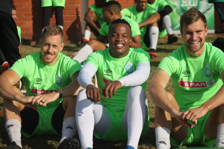 AmaZulu new Dutch signing Andre De Jong (R) looks in good spirits in the company of new teammates Phumlani Gumede (C) and Michael Morton (R).