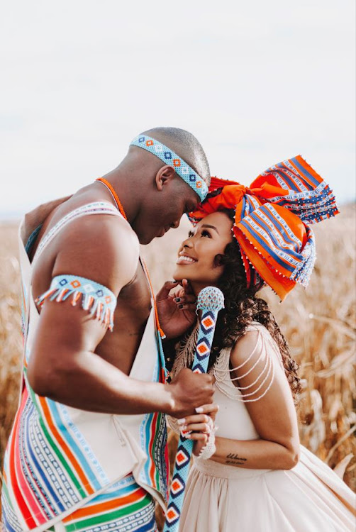 Stormers flanker Hacjivah Dayimani weds digital creator Busi Mthimkhulu.