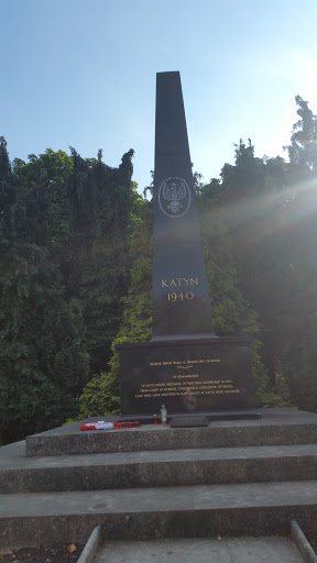 Katyn monument
