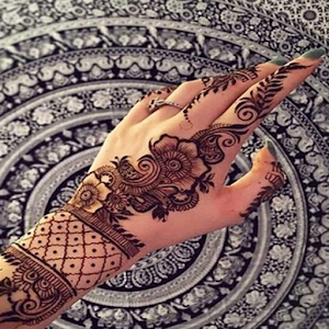 Download Mehndi design latest For PC Windows and Mac