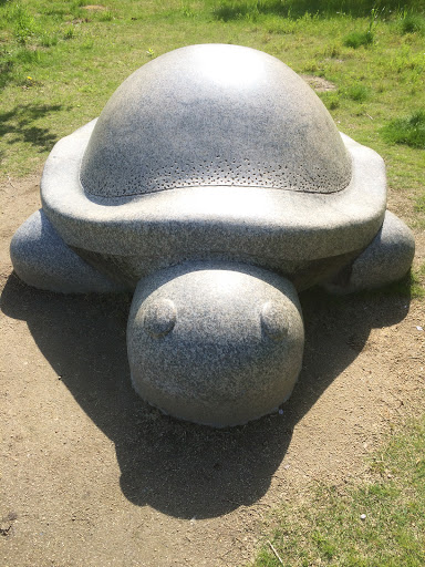かめの石像