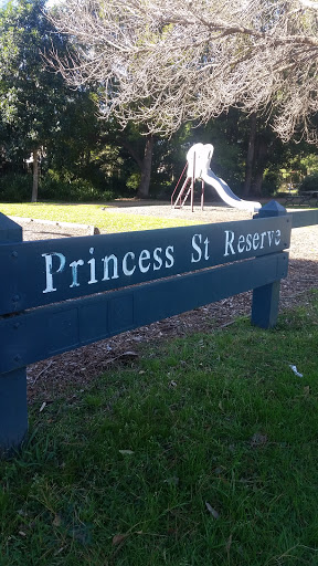 Princess St Reserve Park 
