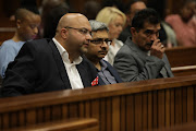 Ashu Chawla (Middle) - Sahara Computers Chief Executive, at Pretoria High Court for Gupta companies vs. Bank of Baroda case. File photo. 