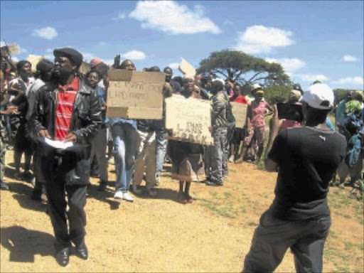 ON THE MARCH: About 500 members of the Ratsaka community in Soekmekaar,Limpopo, staged a march yesterday demanding the disbanding of the Morebenecommunal property association. PHOTO: RUSSEL MOLEFE