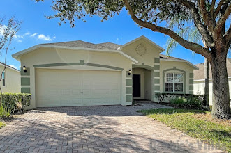 Orlando vacation villa, close to Disney, games room, south-facing pool, freestanding hot tub