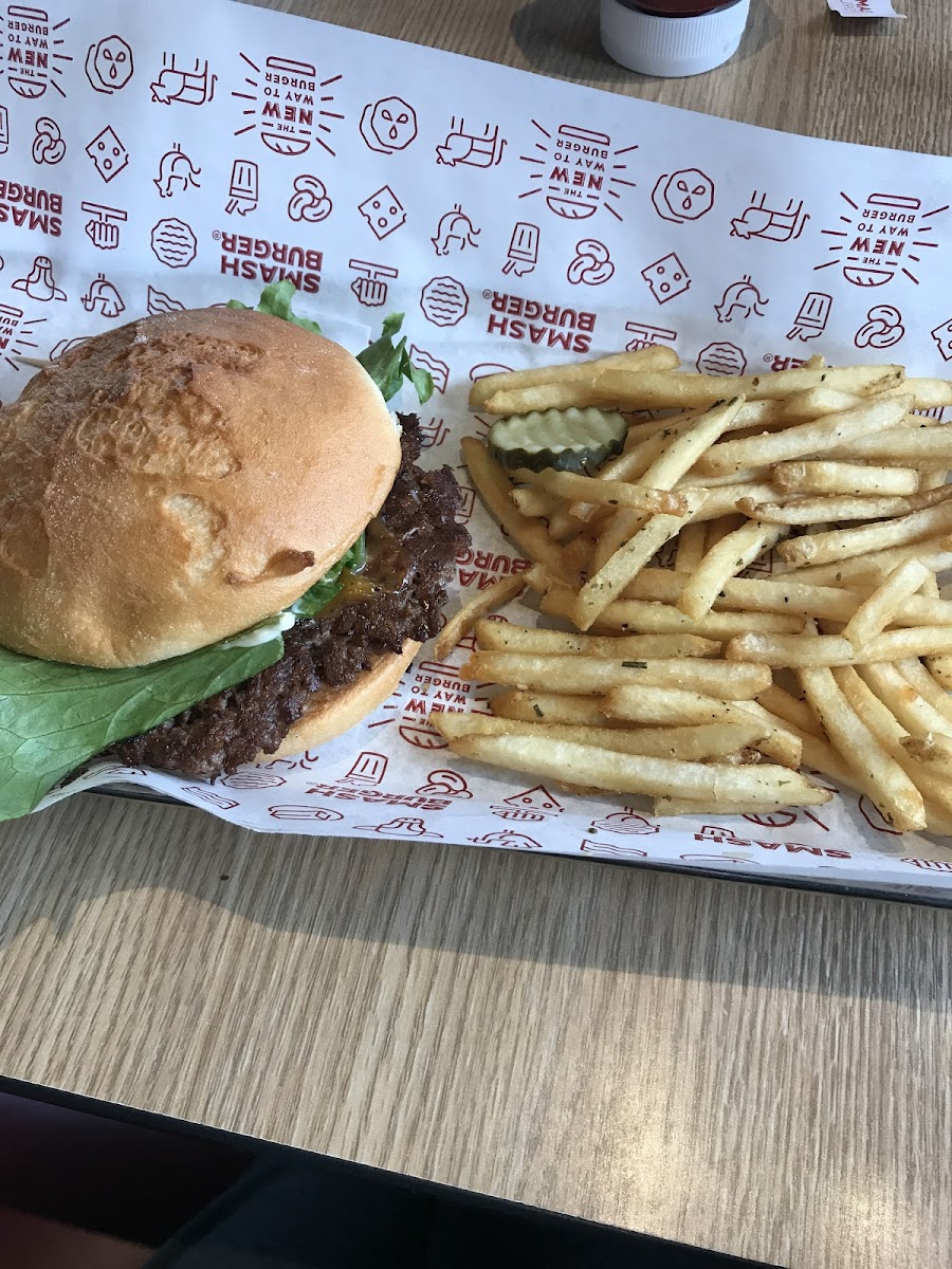 Burger with GF bun and smash fries (dedicated fryer)