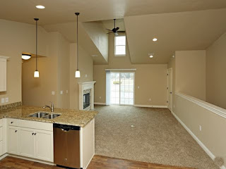 Niagara Ridge Apartments Livingroom