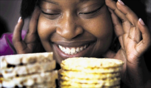 Ntokoza Mbuli doing the Times test, lice cakes. Pic: Thys Dullaart. © Times.