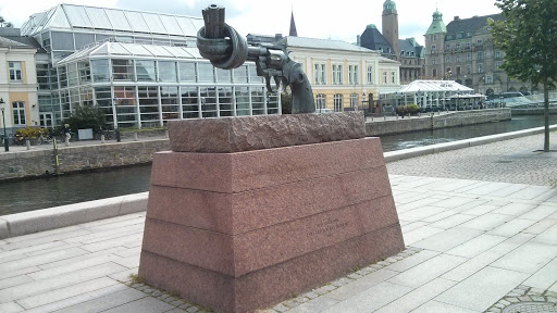 Malmö - Non Violence
