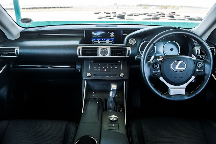 Lexus IS 200t interior