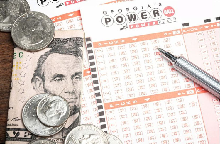 Winners of the multi-state US Powerball lottery can choose to get their winnings in annuities over 30 years or take a smaller amount as a single lump sum.