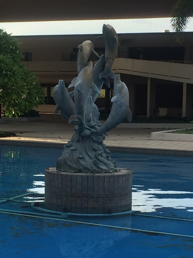 Ceridian Dolphin Fountain