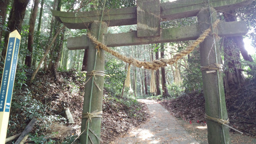 岩戸神社鳥居