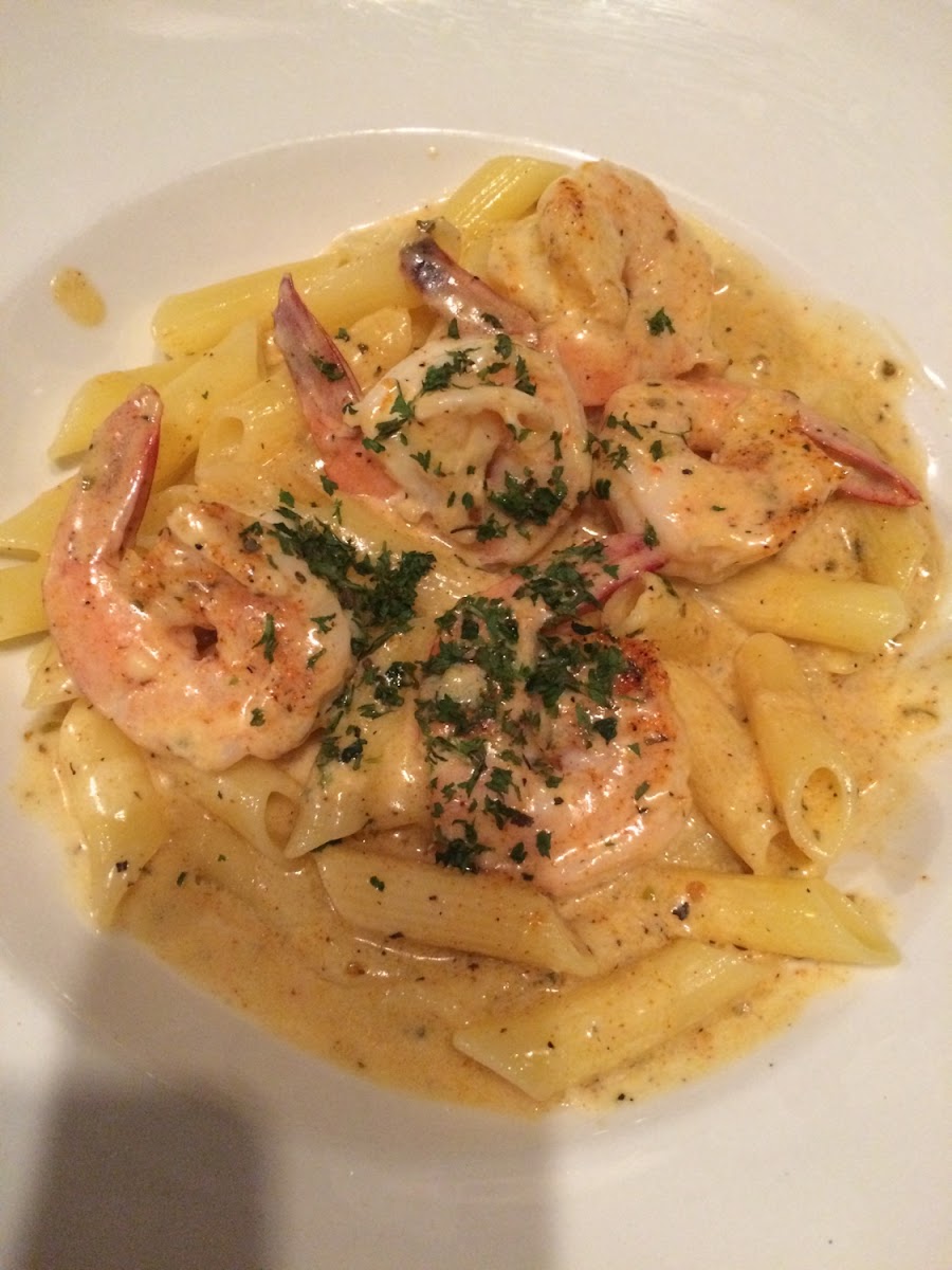 Shrimp fettuccine Alfredo - deliciouoso!!!