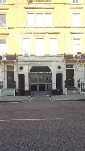 Cambridge House Gate