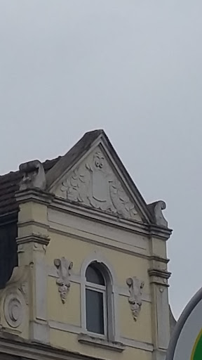 Geisterfigur Am Dach